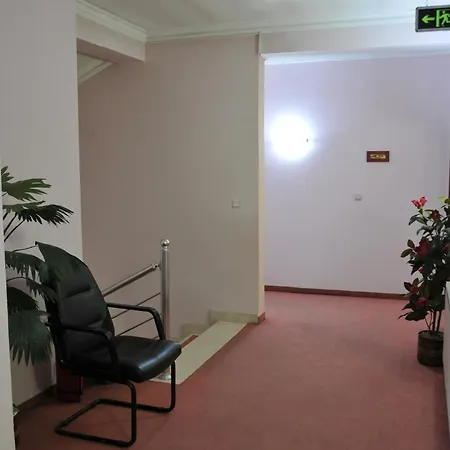 Oxa Aparthotel *
