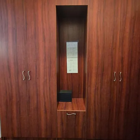 Oxa Aparthotel *